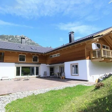 Chalet Mit Privater Fitness Und Spa Apartman *