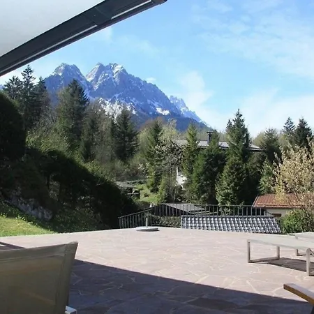 Chalet Mit Privater Fitness Und Spa 公寓 *